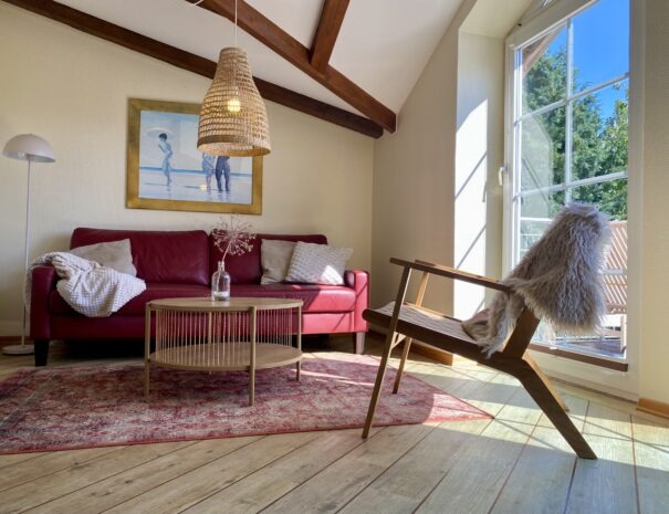 Wohnzimmer der Ferienwohnung Sperlings Lus auf dem Ferienhof Hofbude Fehmarn